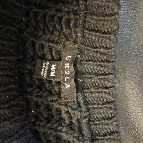 Super warm CROPPED SWEATER - Picture 3 of 3